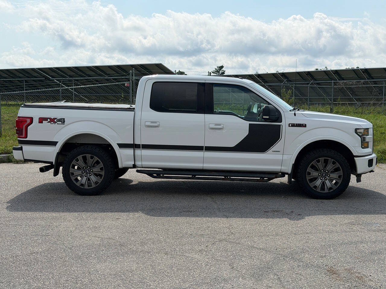 Used 2016 Ford F150 XLT w/ Equipment Group 302A Luxury AWD/4WD image 6