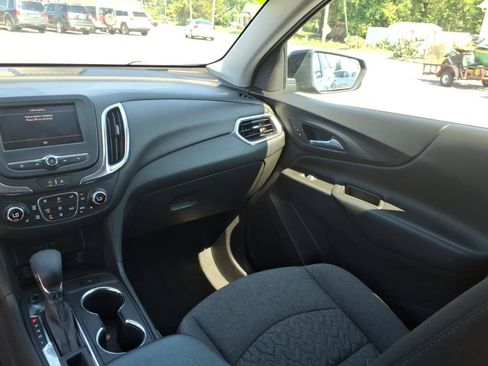 Used 2024 Chevrolet Equinox LT AWD/4WD image 13