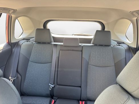 Used 2025 Toyota RAV4 XLE w/ Convenience Package FWD image 12