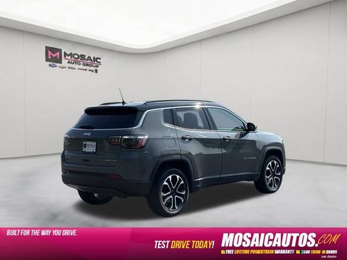 Used 2024 Jeep Compass Limited AWD/4WD image 7