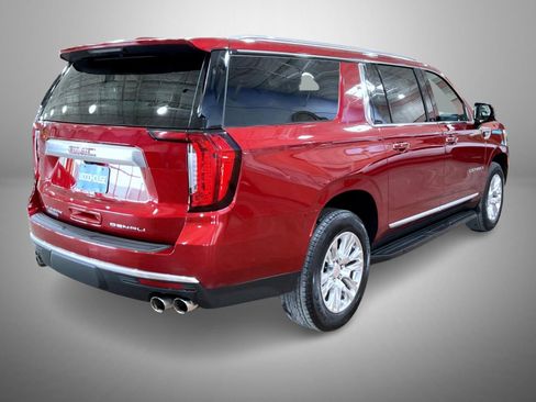 Certified 2024 GMC Yukon XL Denali w/ Advanced Technology Package AWD/4WD image 5