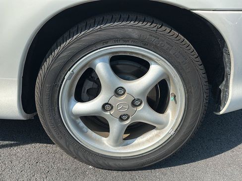 Used 1999 MAZDA MX-5 Miata RWD image 23