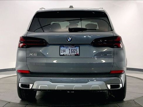 New 2026 BMW X5 xDrive40i w/ Climate Comfort Package image 3