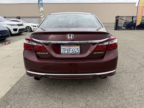 Used 2016 Honda Accord Sport image 4