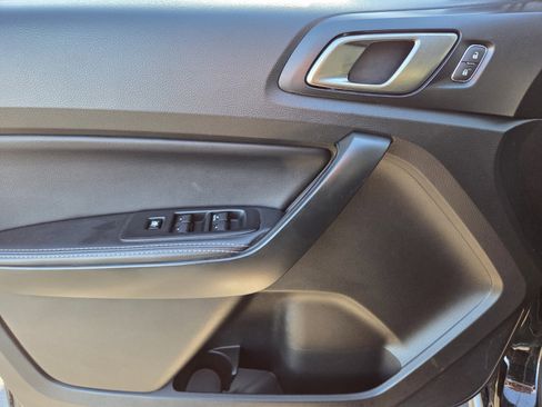 Certified 2022 Ford Ranger Lariat w/ Tremor Off-Road Package image 16