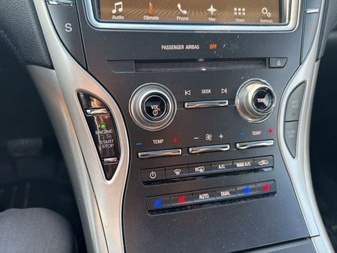 Used 2016 Lincoln MKX Reserve w/ Driver Assistance Package image 9