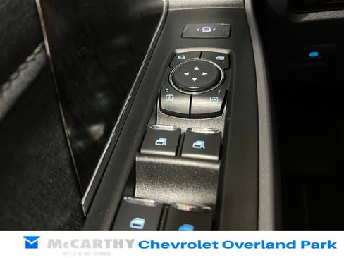 Used 2025 Ford F250 Lariat w/ Lariat Ultimate Package AWD/4WD image 16