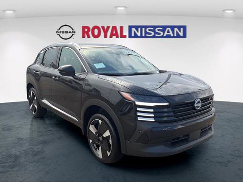 New 2026 Nissan Kicks SR FWD image 1