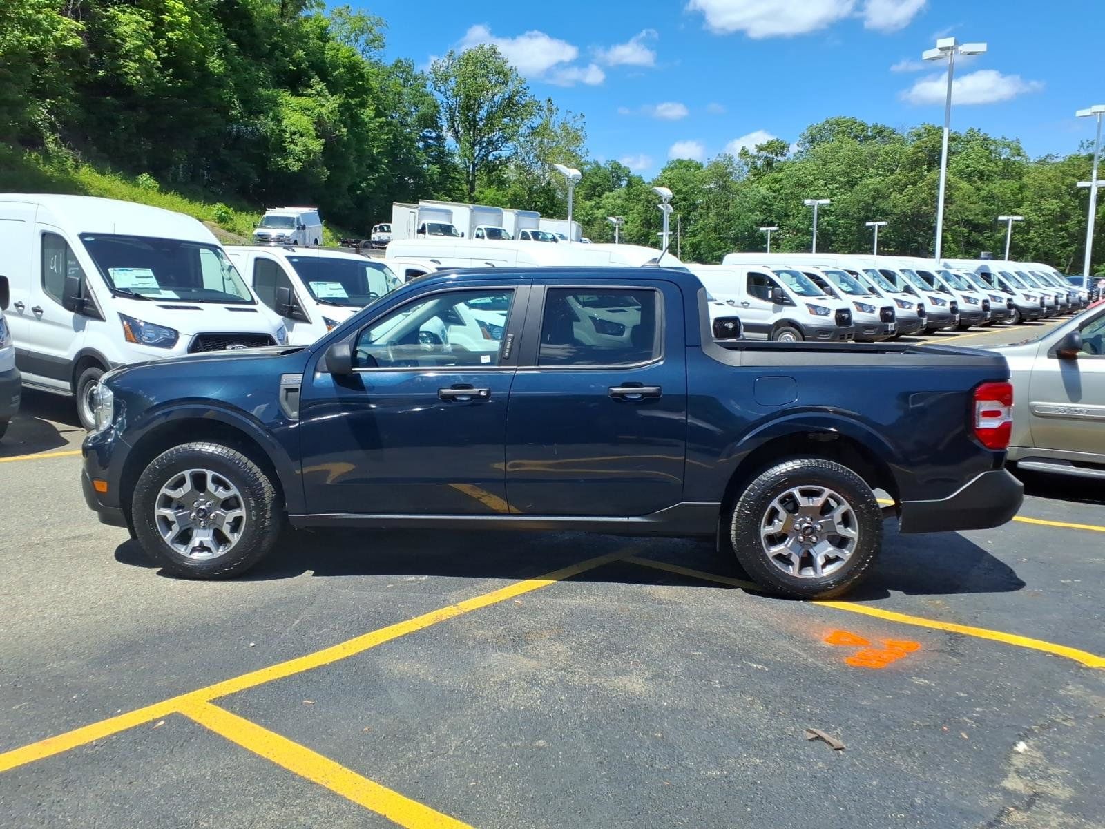 Certified 2023 Ford Maverick XLT w/ Equipment Group 300A Standard AWD/4WD image 5