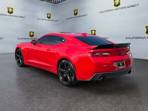 Used 2016 Chevrolet Camaro SS RWD image 3