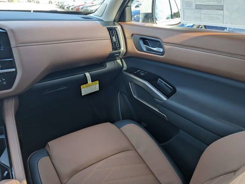 Certified 2024 Nissan Pathfinder Platinum w/ Cargo Package image 19