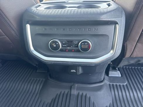 Used 2025 Ford Expedition Max King Ranch AWD/4WD image 18