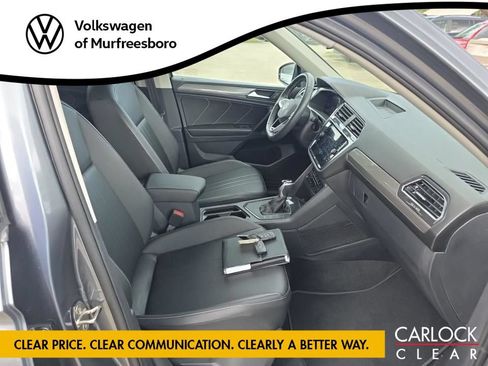 Used 2023 Volkswagen Tiguan SE FWD image 9