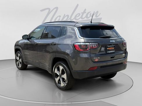 Used 2018 Jeep Compass Latitude w/ Popular Equipment Group AWD/4WD image 6