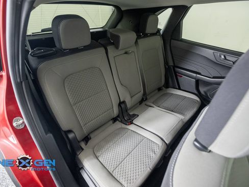 Used 2022 Ford Escape SE w/ SE Sport Appearance Package FWD image 41