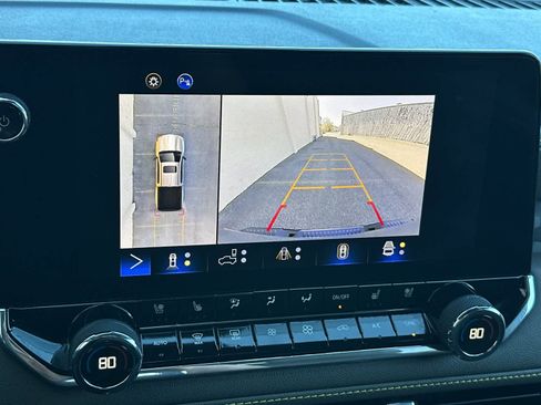 Used 2023 Chevrolet Colorado ZR2 w/ ZR2 Convenience Package III AWD/4WD image 19