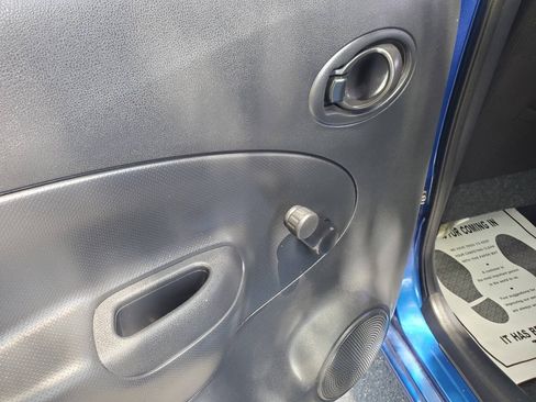 Used 2015 Nissan Versa Note SV FWD image 14