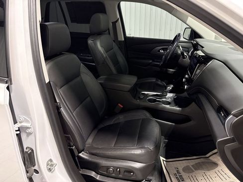 Used 2021 Chevrolet Traverse Premier w/ Redline Edition FWD image 29