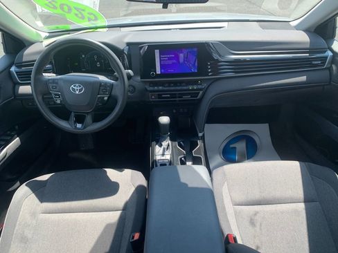 Used 2025 Toyota Camry LE FWD image 16