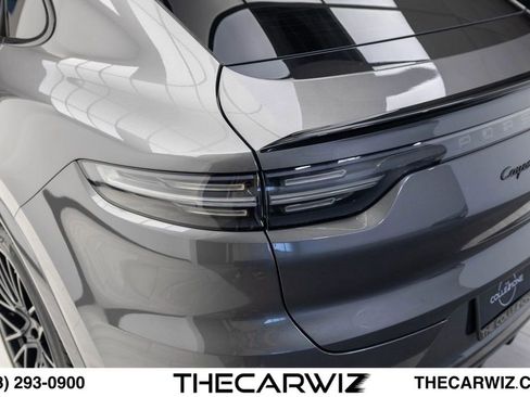 Used 2023 Porsche Cayenne Turbo AWD/4WD image 15