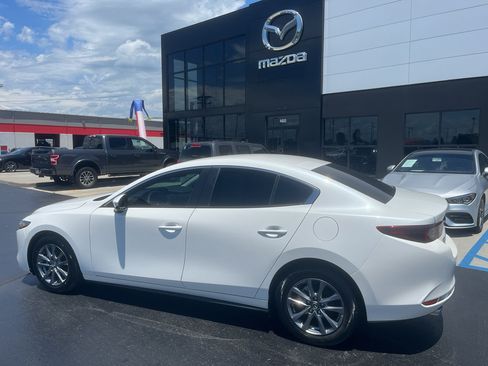 Certified 2024 MAZDA MAZDA3 s FWD image 3