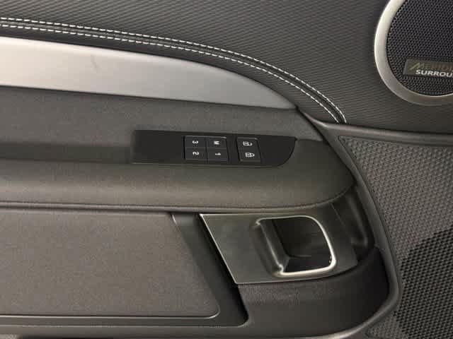 New 2026 Land Rover Discovery Limited Edition AWD/4WD image 15