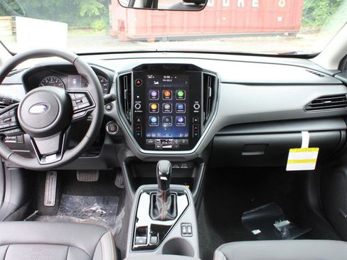 New 2025 Subaru Crosstrek 2.5i Limited image 16