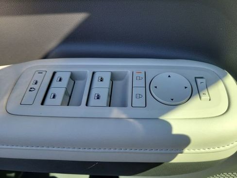 Used 2025 Hyundai Santa Fe SEL image 22