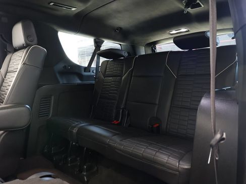 Used 2022 Cadillac Escalade ESV Sport Platinum AWD/4WD image 23