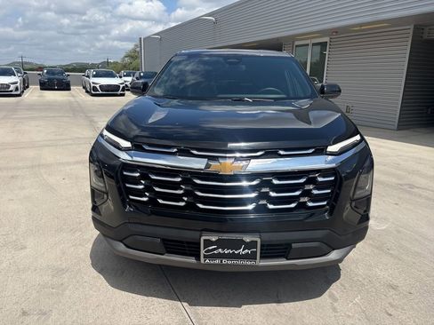 Used 2025 Chevrolet Equinox LT image 2