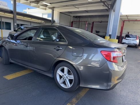 Used 2012 Toyota Camry SE image 14