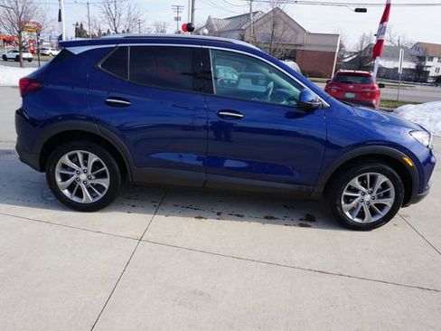 Used 2023 Buick Encore GX Essence w/ Experience Buick Package image 3