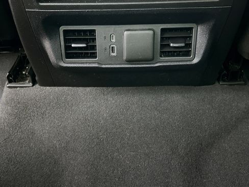 Used 2023 Chevrolet Silverado 1500 LT image 26