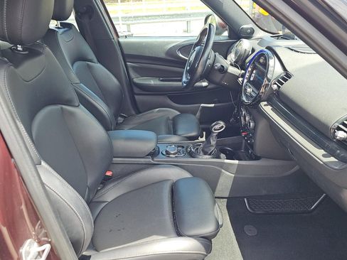 Used 2017 MINI Cooper Clubman ALL4 AWD/4WD image 9