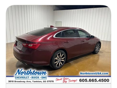 Used 2016 Chevrolet Malibu LT FWD image 5
