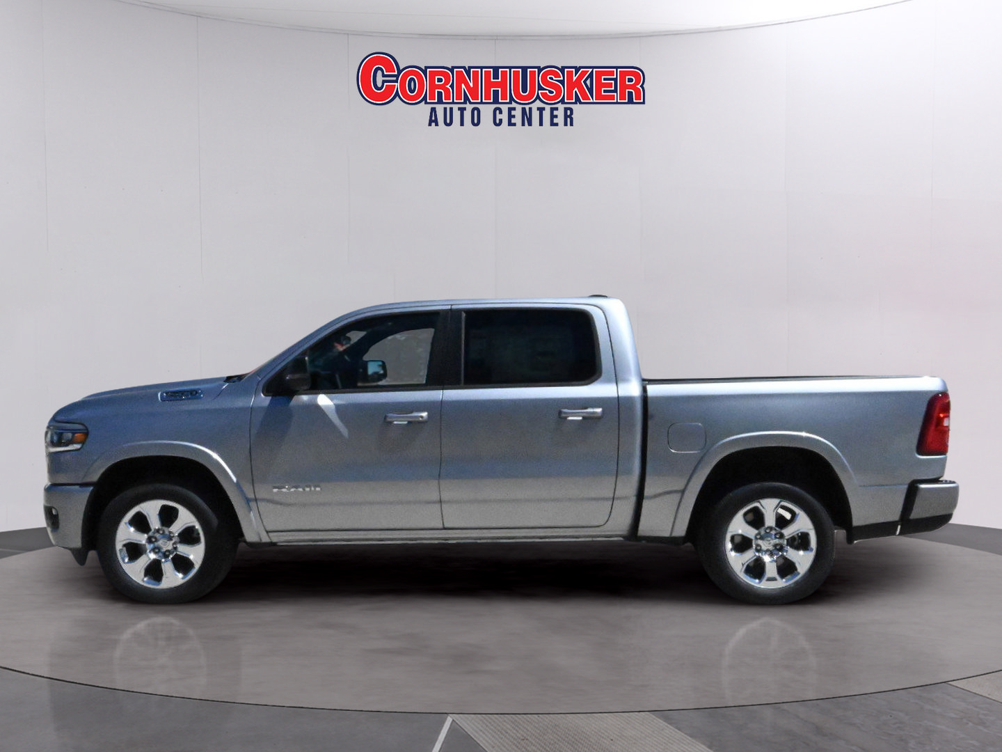 Used 2025 RAM 1500 Big Horn AWD/4WD image 4
