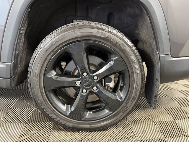 Used 2023 Jeep Grand Cherokee L Laredo AWD/4WD image 11