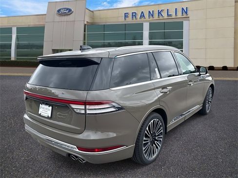 New 2025 Lincoln Aviator Black Label image 7
