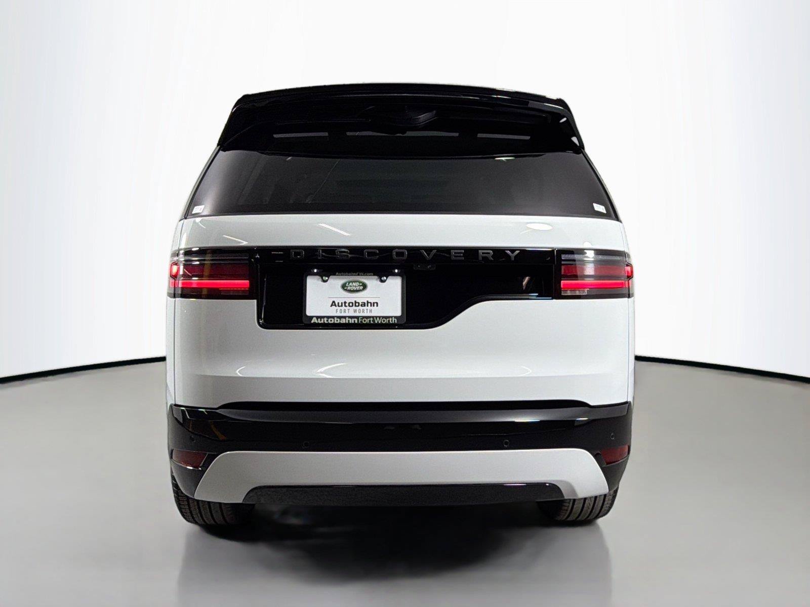 Certified 2026 Land Rover Discovery Dynamic SE AWD/4WD image 6