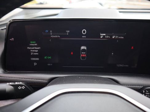 Certified 2024 Nissan Ariya FWD image 21