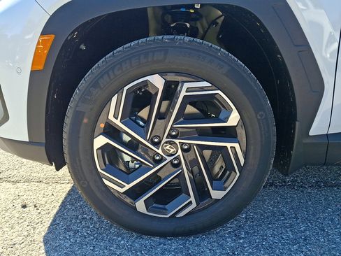 New 2026 Hyundai Tucson Limited image 18