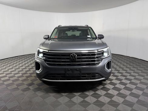 Used 2025 Volkswagen Atlas SE FWD image 5