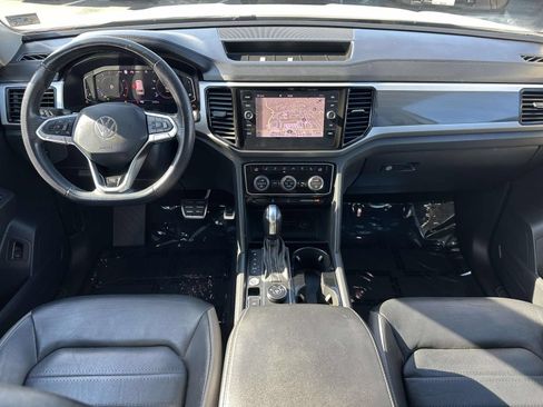 Used 2022 Volkswagen Atlas SEL Premium AWD/4WD image 9