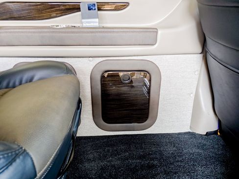 Used 2025 GMC Savana 2500 w/ Driver Convenience Package image 51