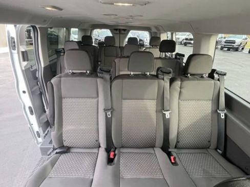 Used 2023 Ford Transit 350 XLT image 9