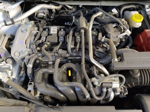 Used 2025 Nissan Sentra S image 30