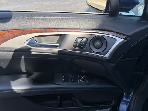 Used 2017 Lincoln MKZ Select image 15