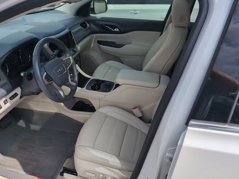 Used 2021 GMC Acadia Denali w/ Denali Ultimate Package AWD/4WD image 11