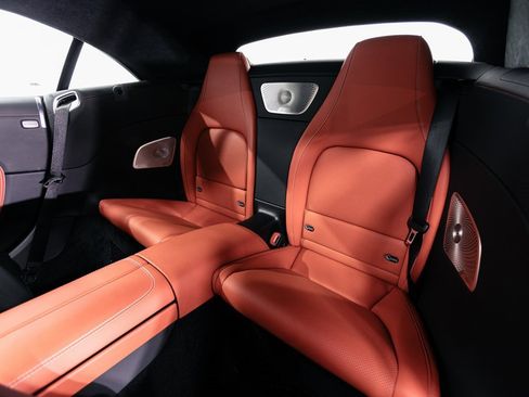 Used 2022 Mercedes-Benz SL 63 AMG 4MATIC w/ AMG Aerodynamic Package image 29