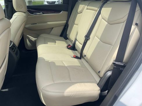 Used 2019 Cadillac XT5 Premium Luxury w/ Driver Assist Package FWD image 18